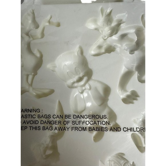 Vintage Warner Bros Looney Tunes Jello Gelatin Ice Chocolate Plastic Mold - Picture 6 of 7